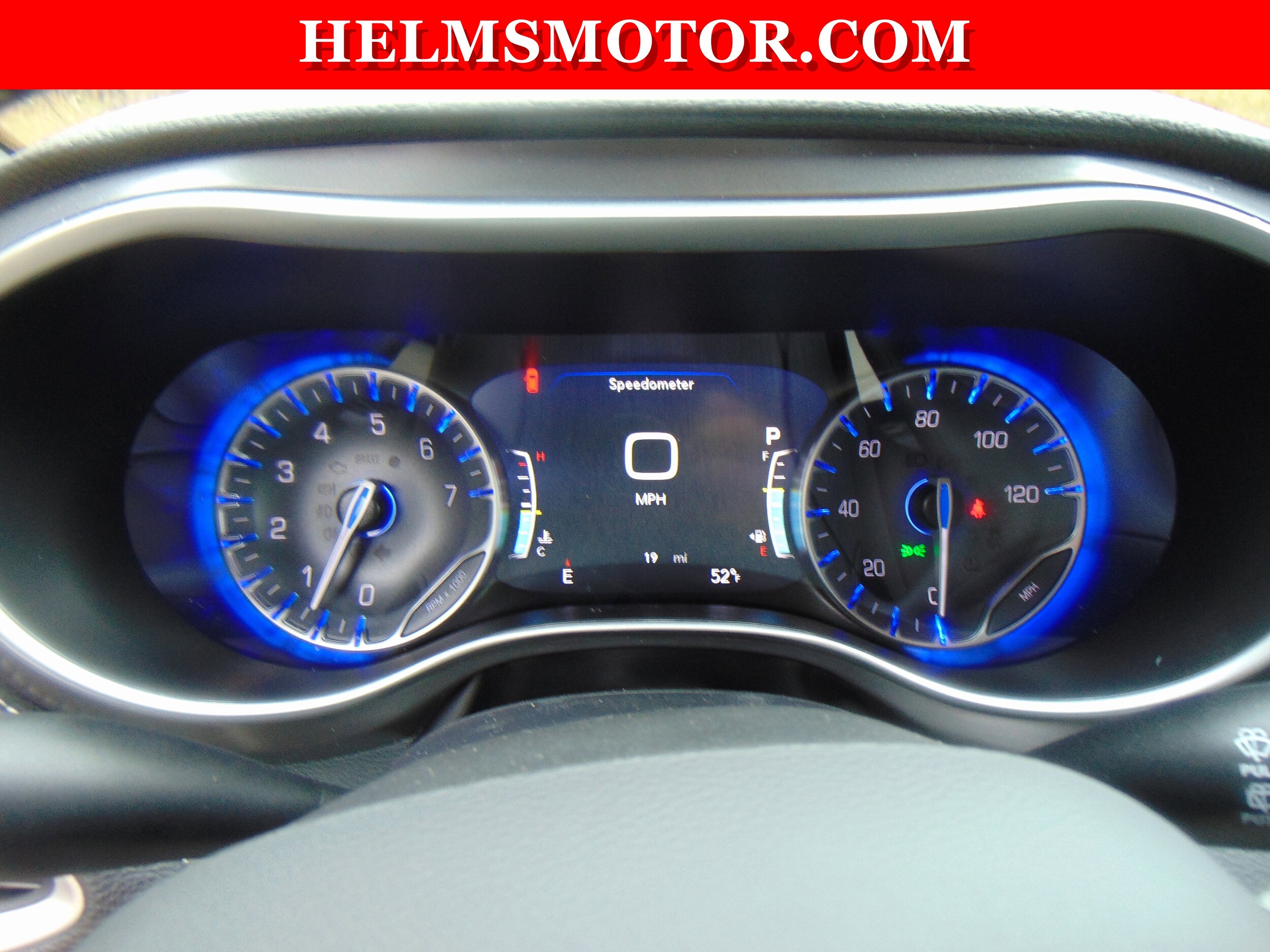 2026 Chrysler Pacifica Select - Photo 18