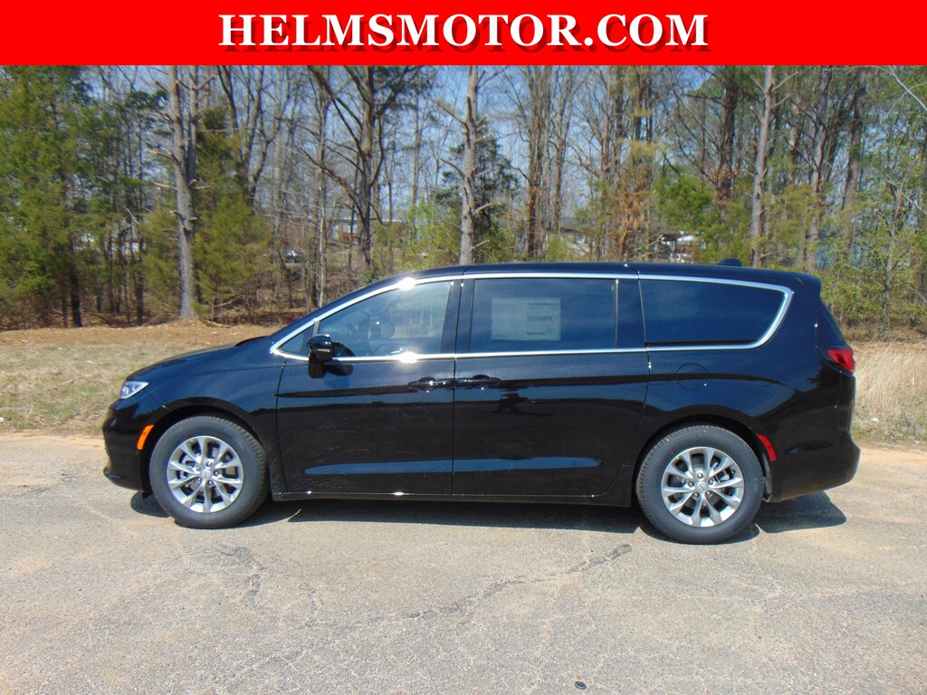 New 2026 Chrysler Pacifica LIMITED Passenger Van
