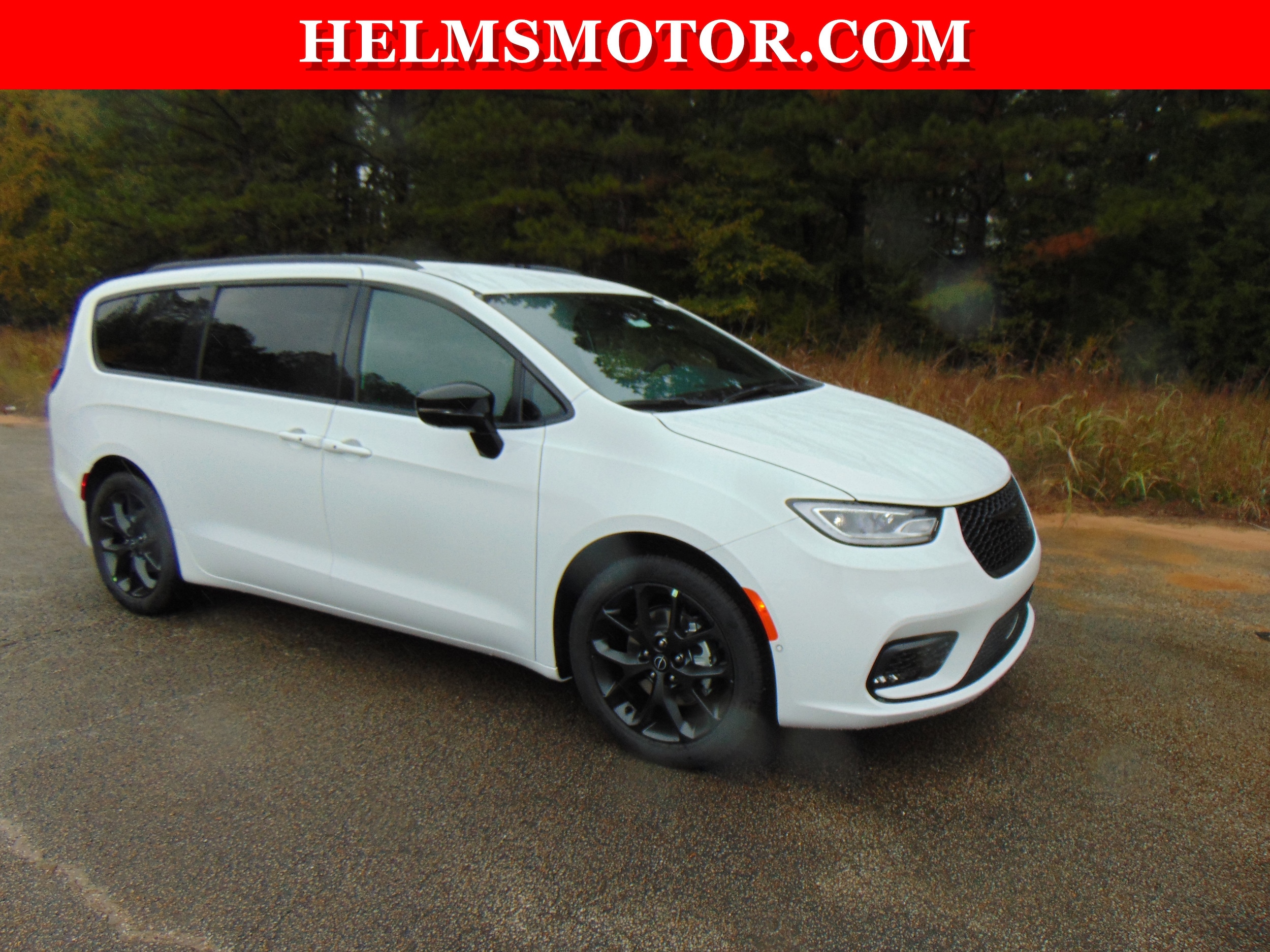 2026 Chrysler Pacifica Select - Photo 10