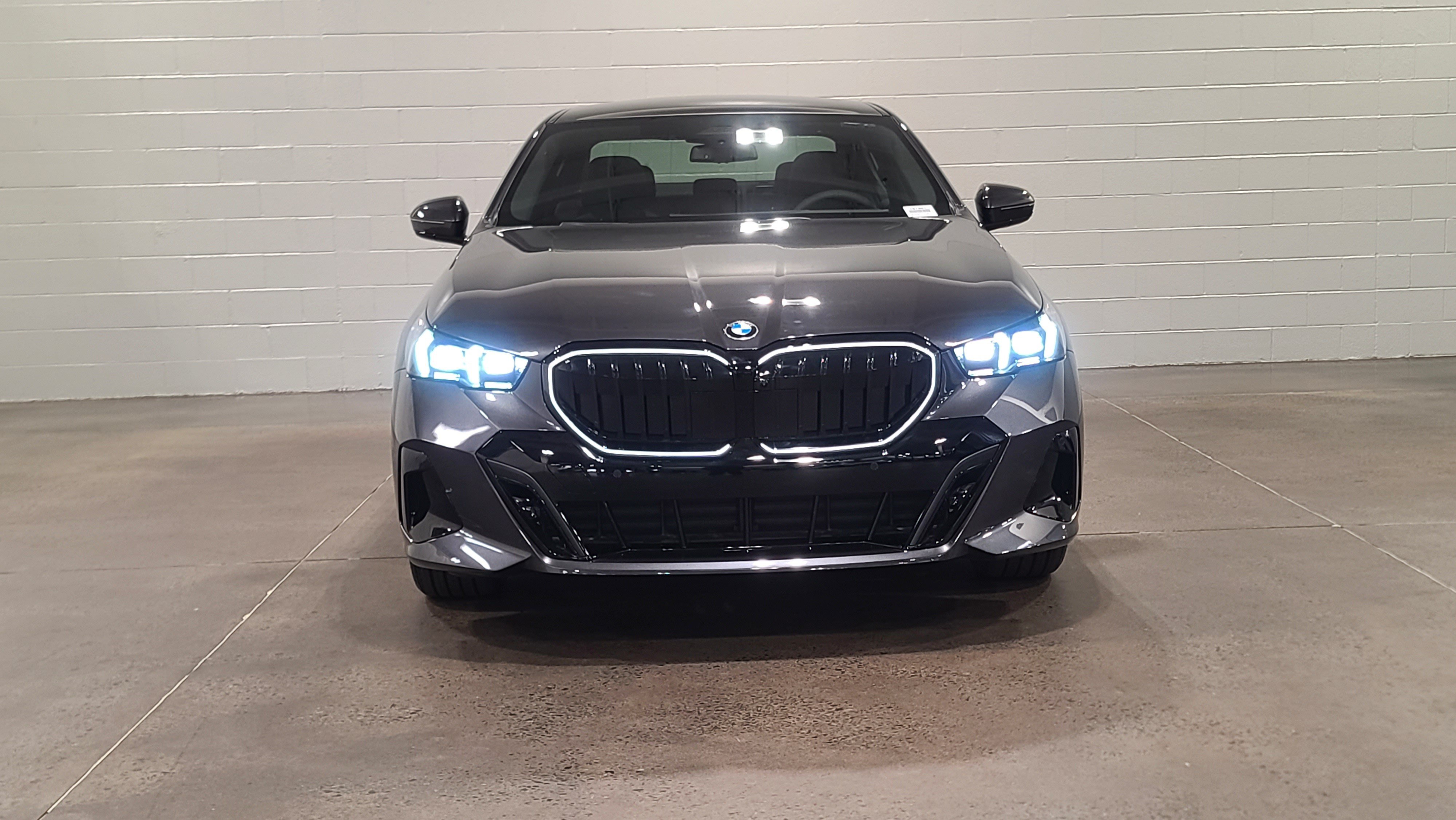 2026 BMW 5 Series 530i xDrive Sedan
