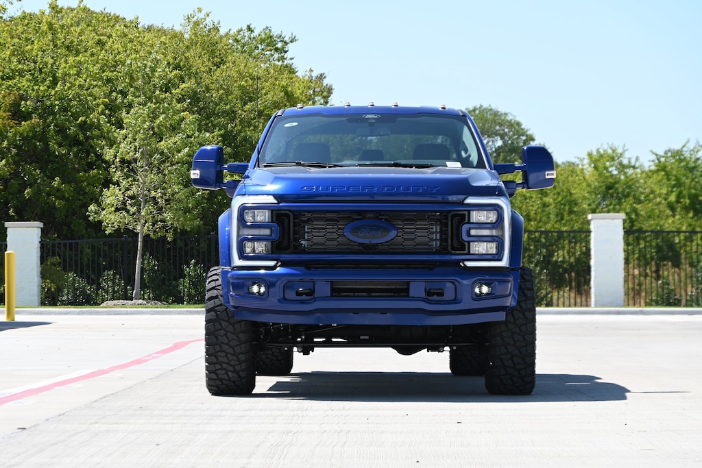 Used 2026 Ford Super Duty F-450 DRW LARIAT 4WD Crew Cab Pickup