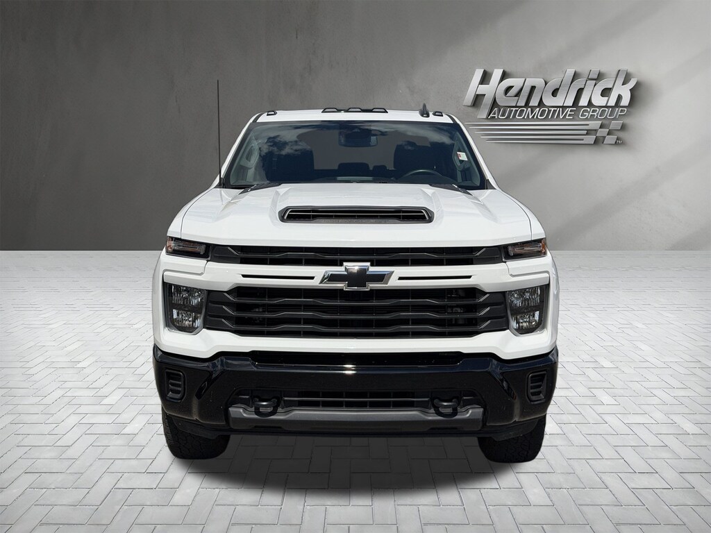 Used 2024 Chevrolet Silverado 2500HD Custom Pickup