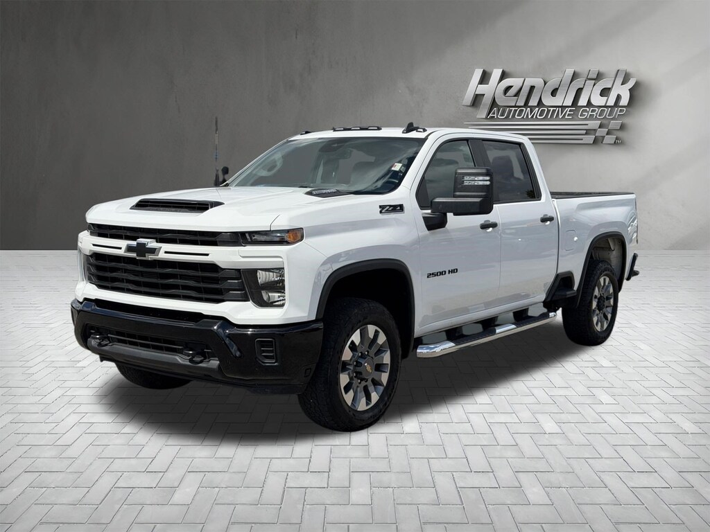 Used 2024 Chevrolet Silverado 2500HD Custom Pickup