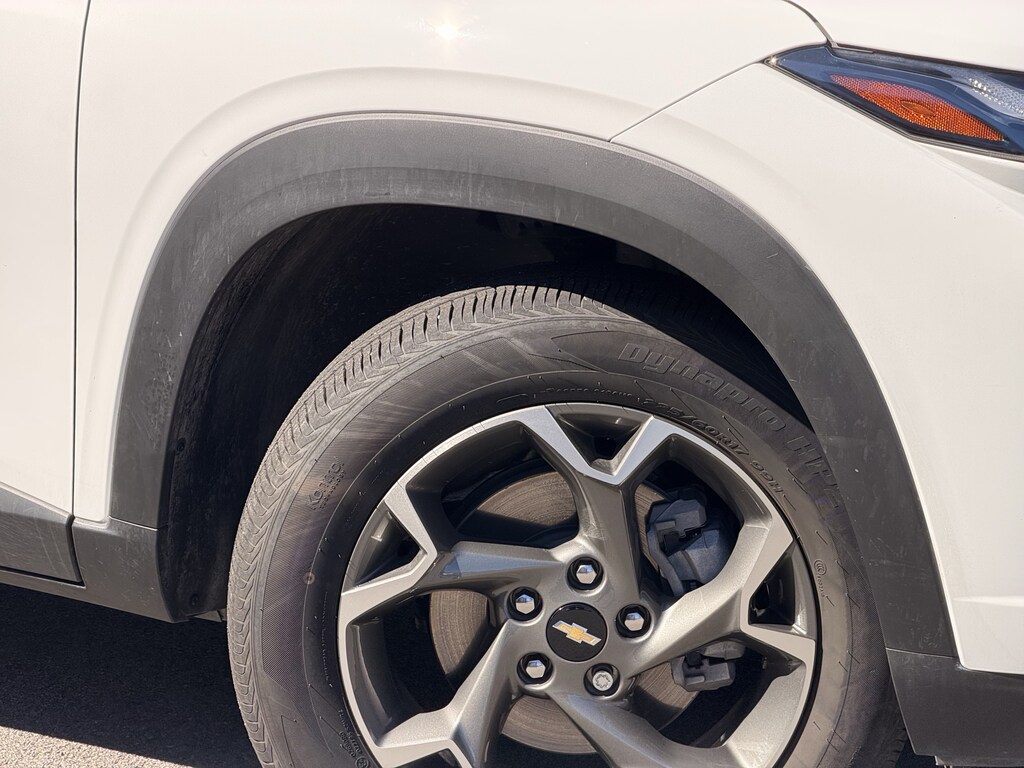 Used 2025 Chevrolet Trax LT SUV