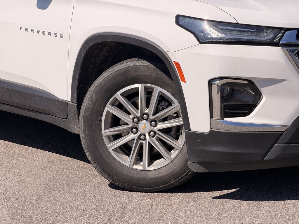 Used 2023 Chevrolet Traverse LT Cloth SUV