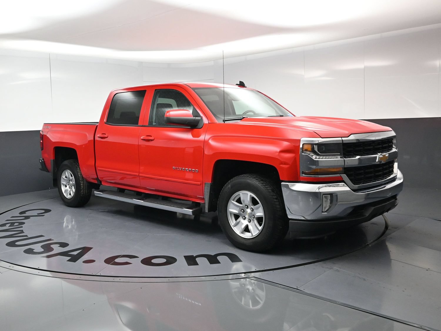Used 2017 Chevrolet Silverado 1500 LT Pickup