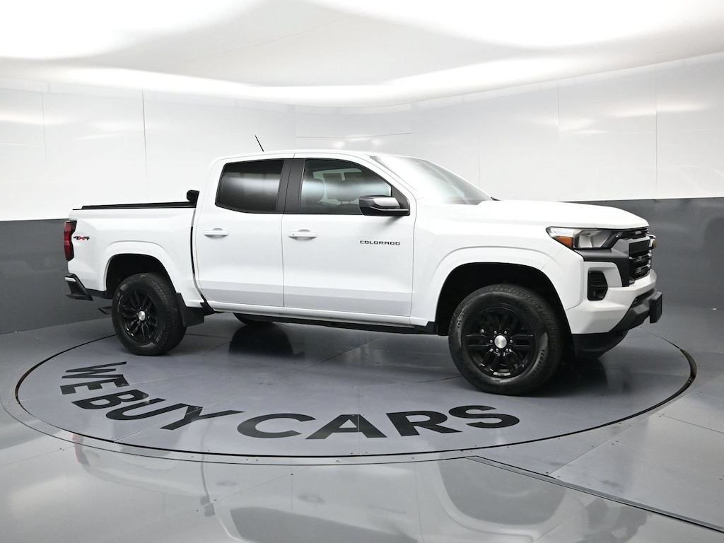 Used 2023 Chevrolet Colorado 4WD LT Pickup