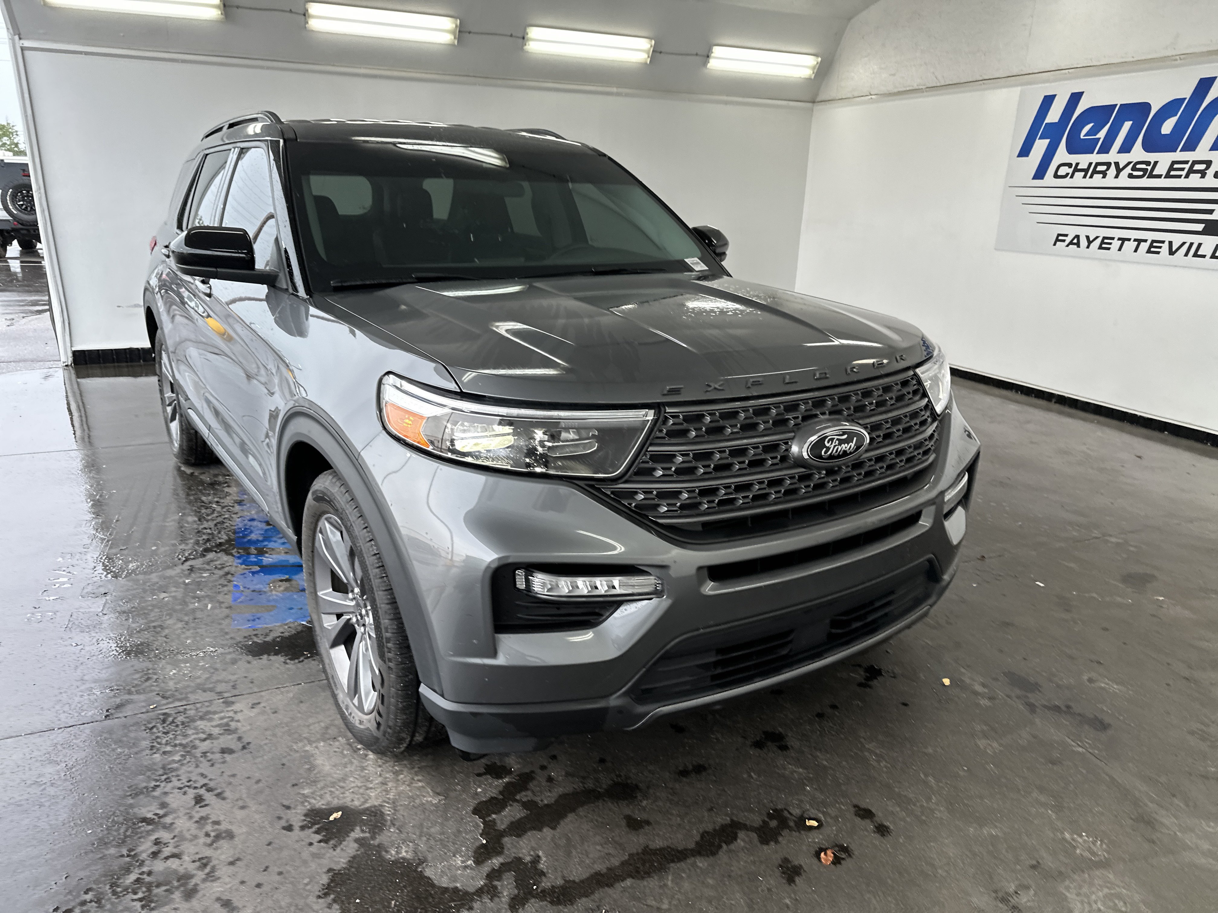2024 Ford Explorer XLT SUV