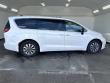 2024 Chrysler Pacifica Hybrid Select Minivan
