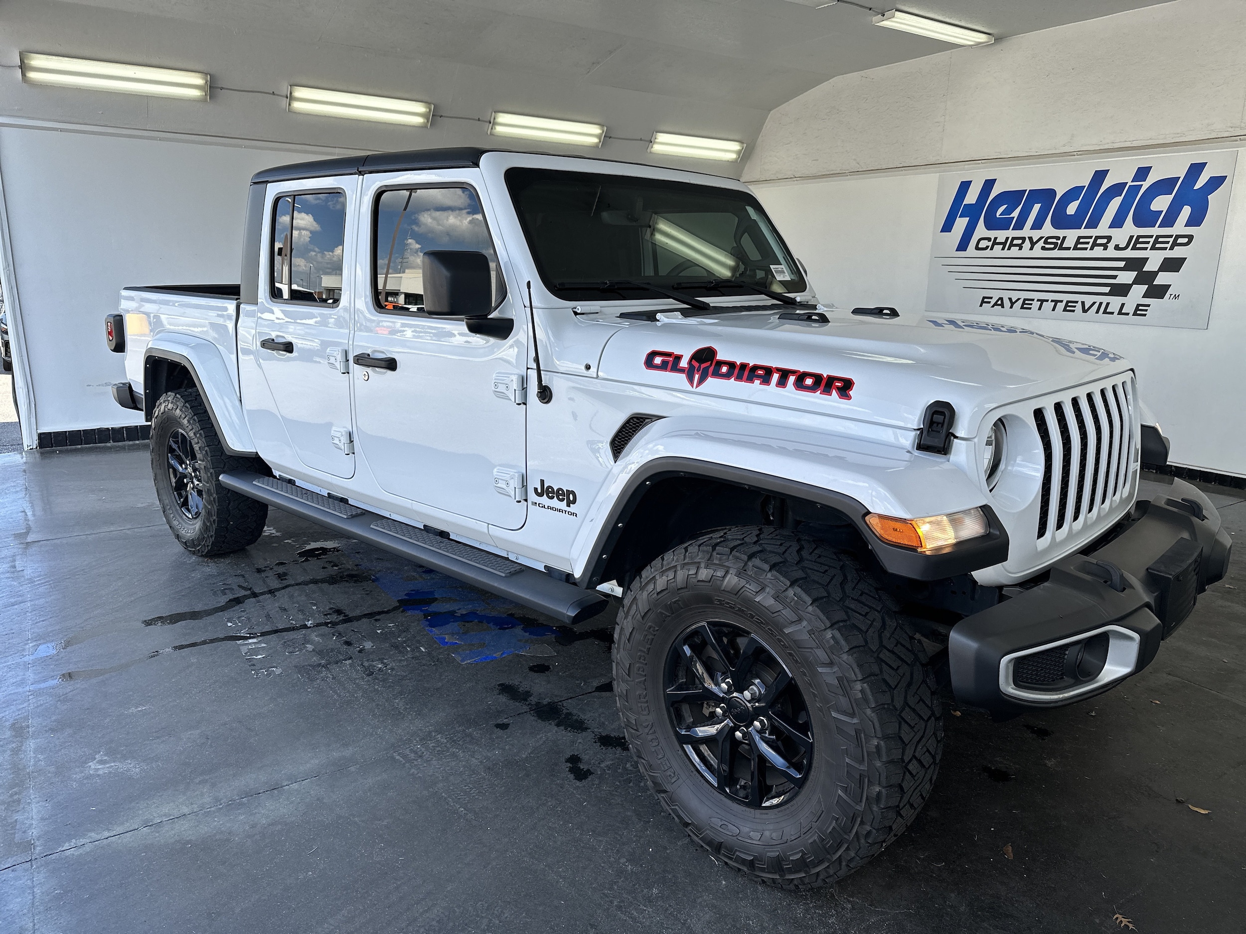 2023 Jeep Gladiator