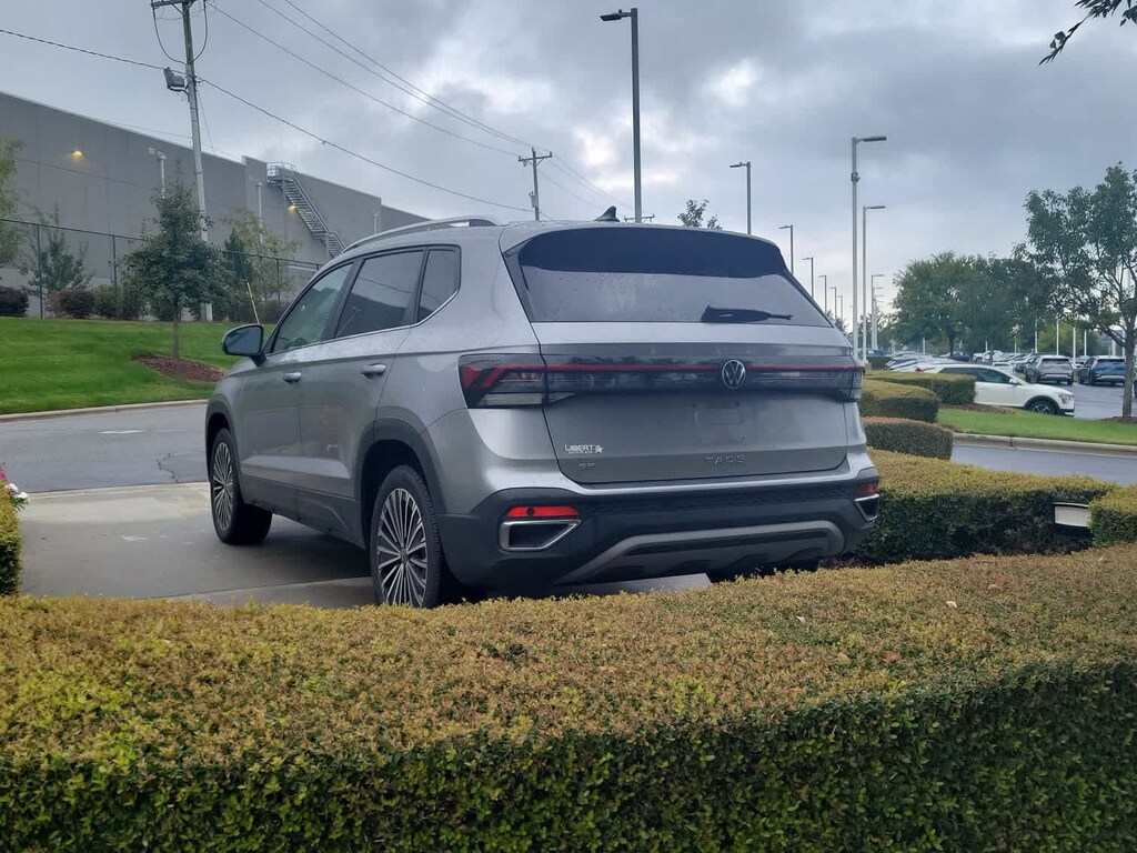 Used 2025 Volkswagen Taos 1.5T SE SUV