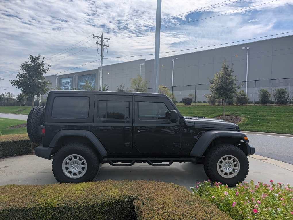 Used 2024 Jeep Wrangler Sport SUV