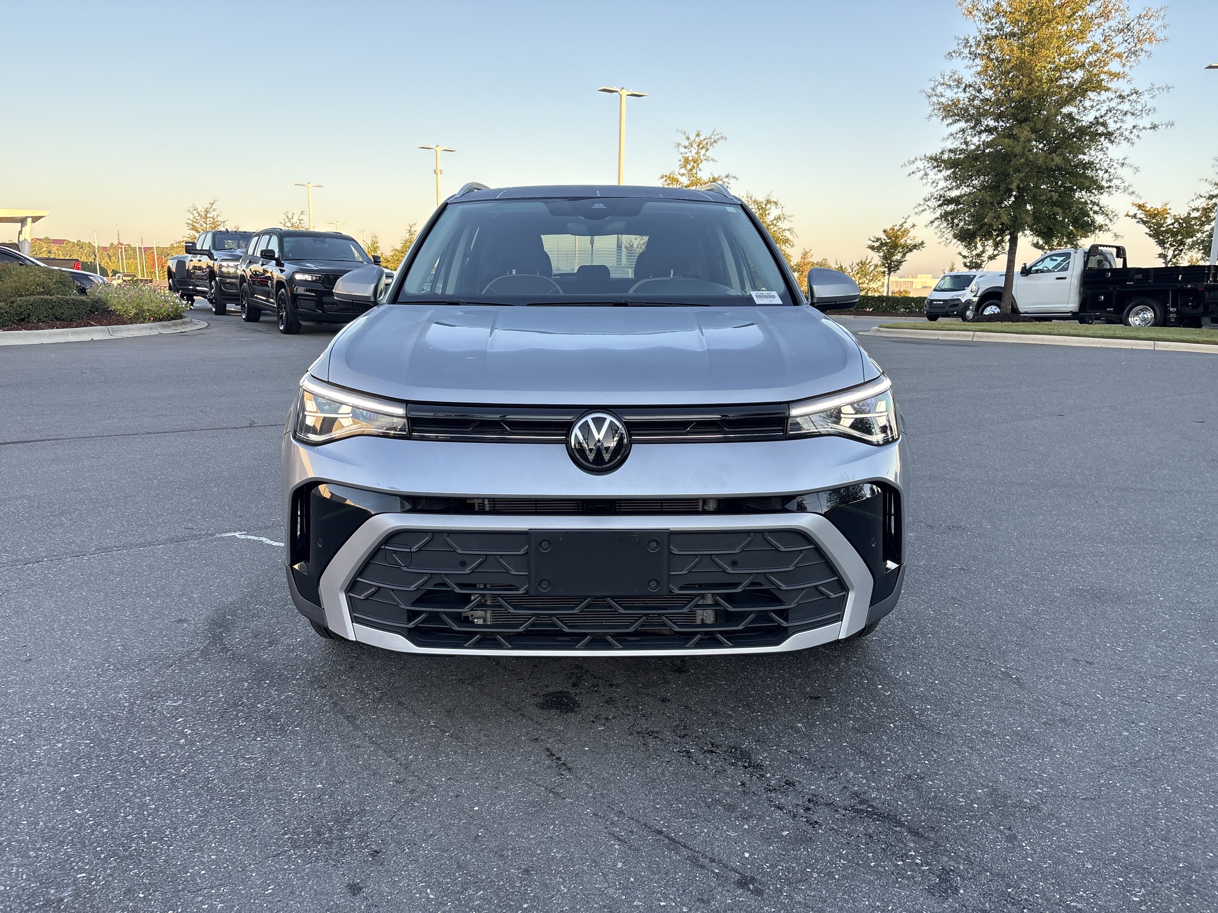 Certified 2025 Volkswagen Taos 1.5T SE SUV