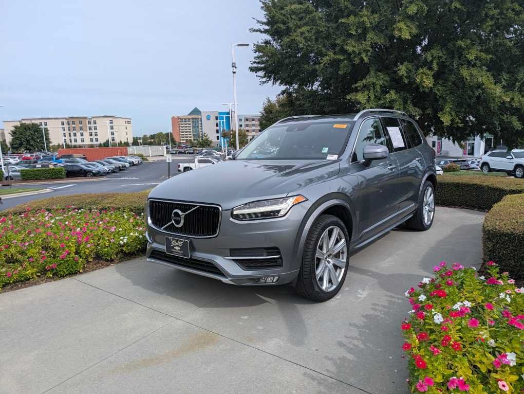 Used 2019 Volvo XC90 T6 Momentum SUV
