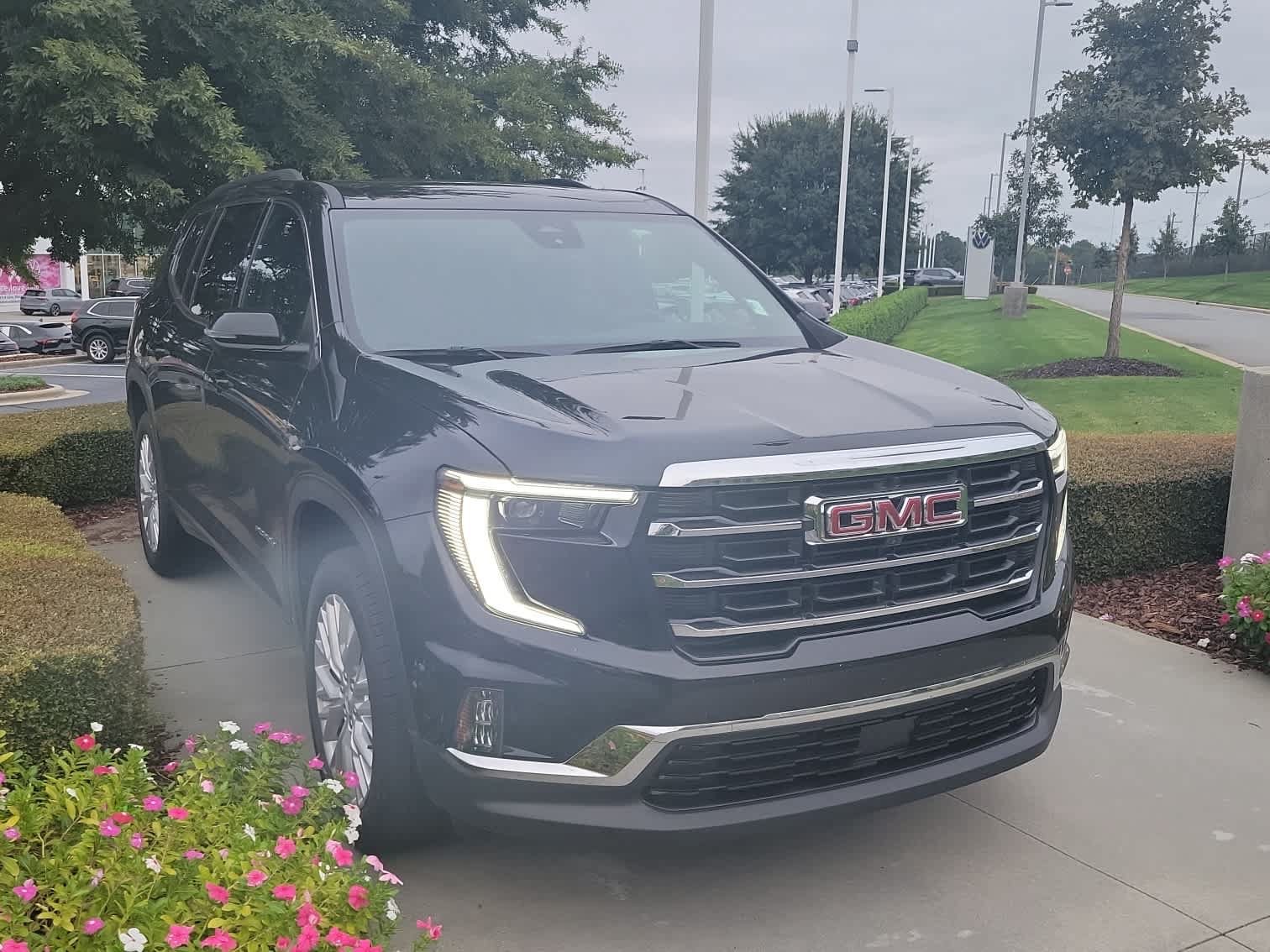 Used 2025 GMC Acadia Elevation SUV