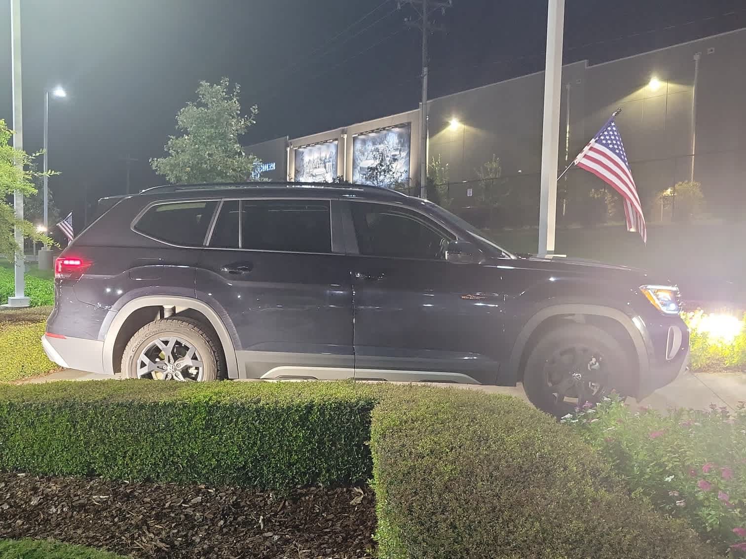 Used 2024 Volkswagen Atlas 2.0T Peak Edition SE w/Technology SUV