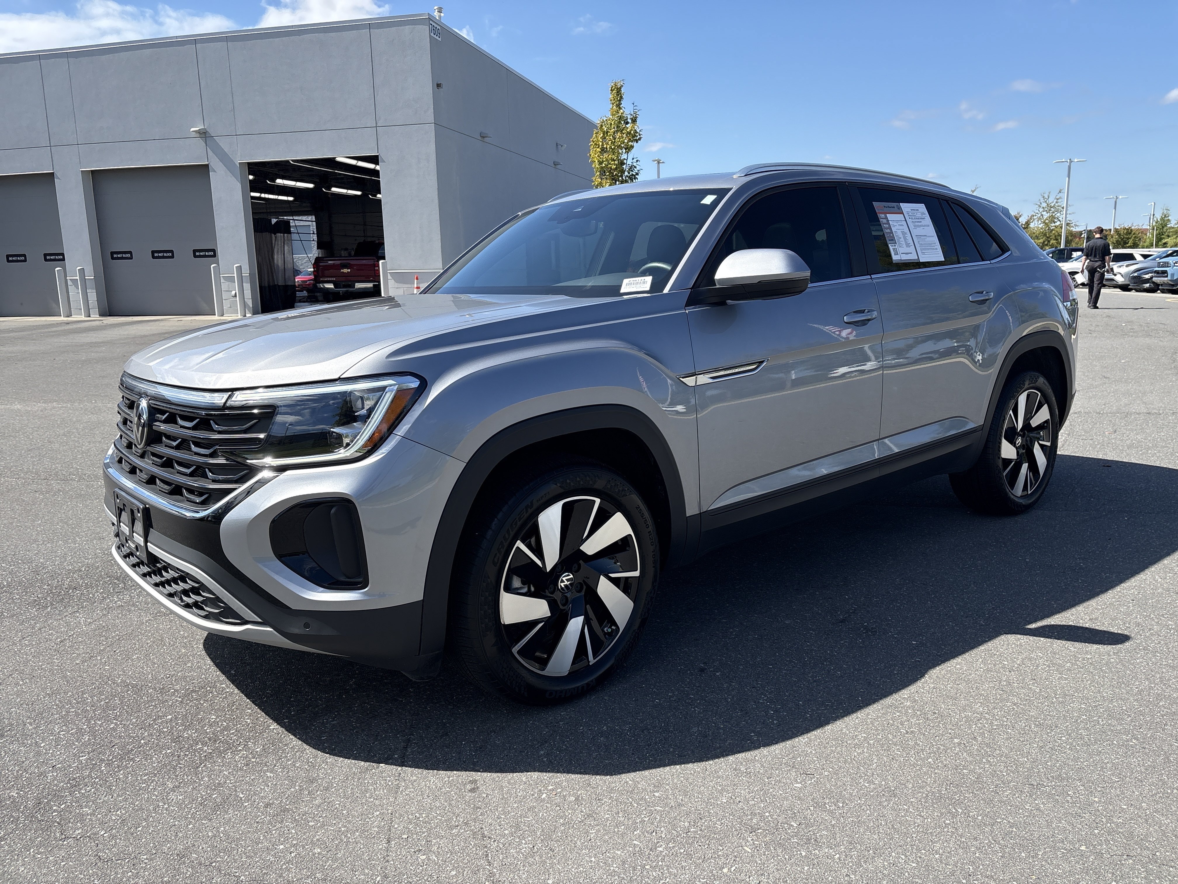 Certified 2025 Volkswagen Atlas Cross Sport 2.0T SE w/Technology SUV