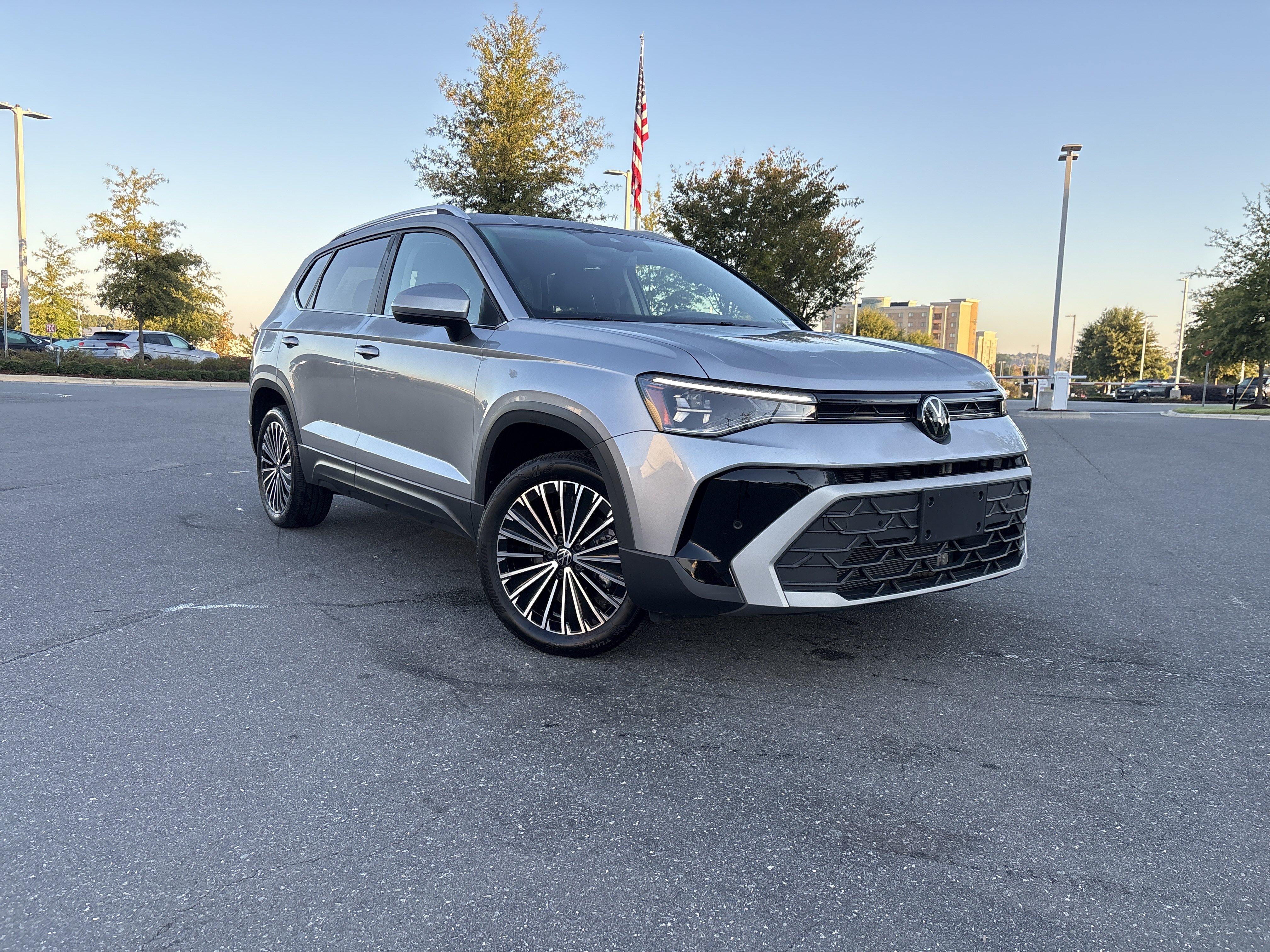 Certified 2025 Volkswagen Taos 1.5T SE SUV