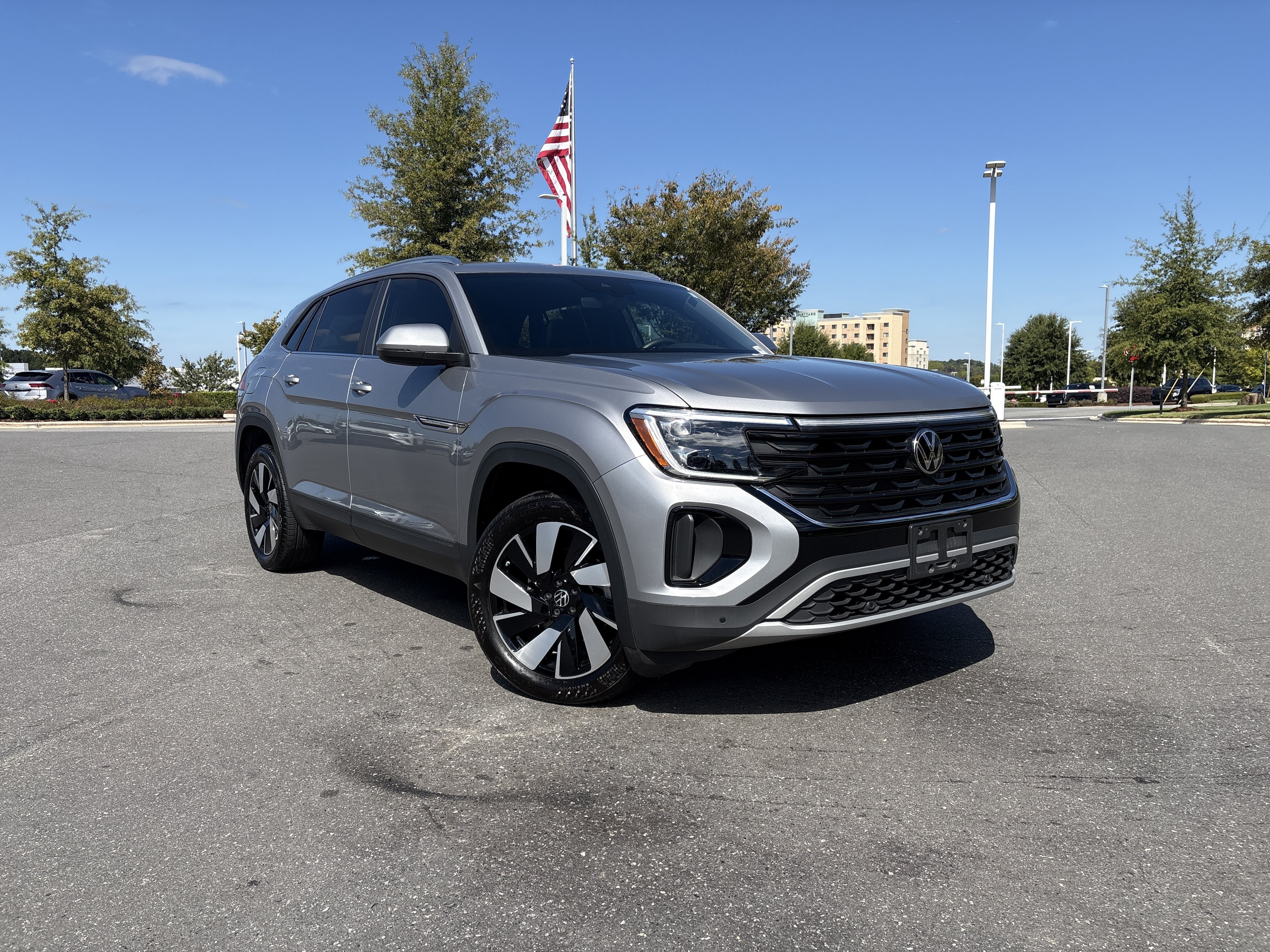 Certified 2025 Volkswagen Atlas Cross Sport 2.0T SE w/Technology SUV