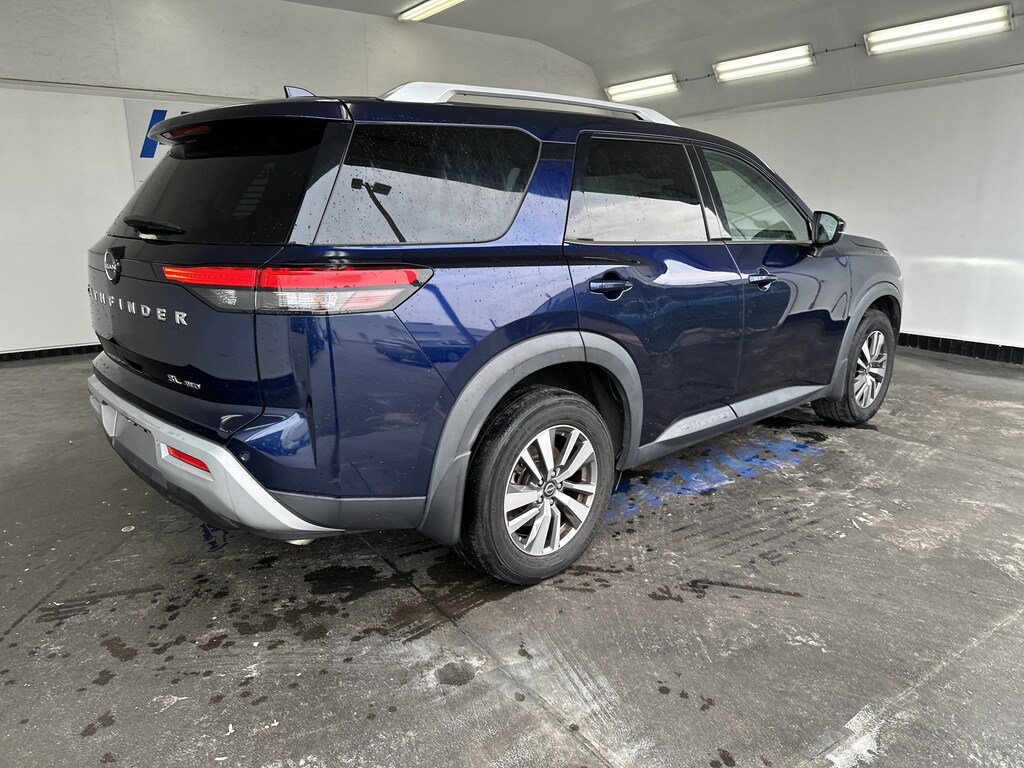 Used 2022 Nissan Pathfinder SL SUV