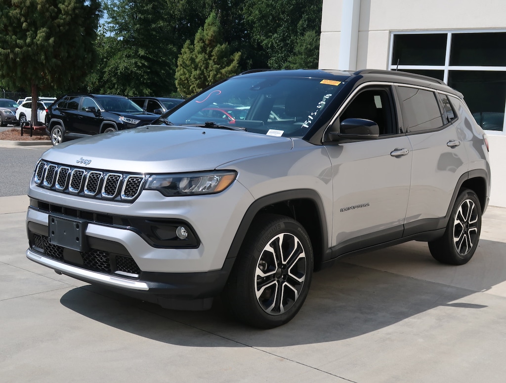 Used 2024 Jeep Compass Limited SUV