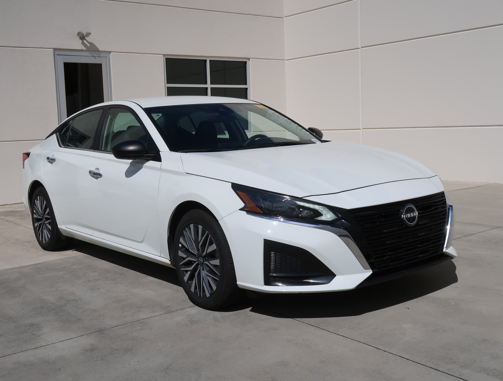 Used 2025 Nissan Altima SV Sedan