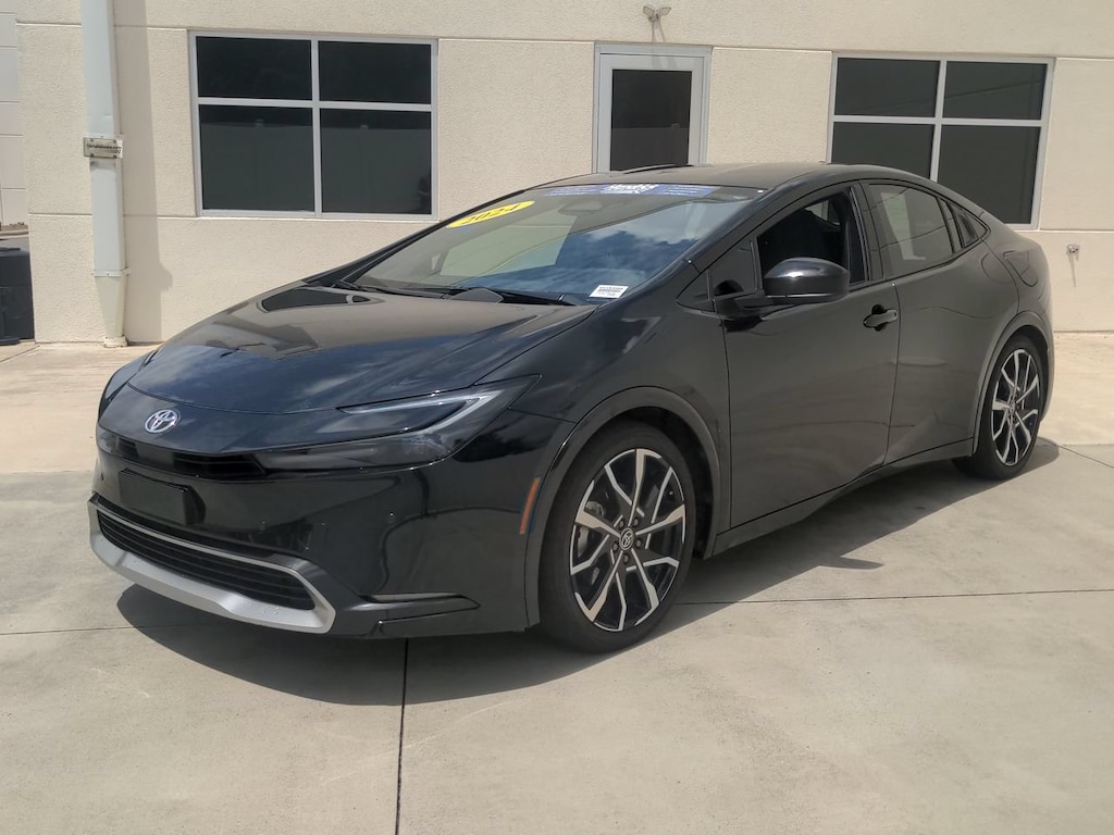 Used 2024 Toyota Prius Prime XSE Hatchback