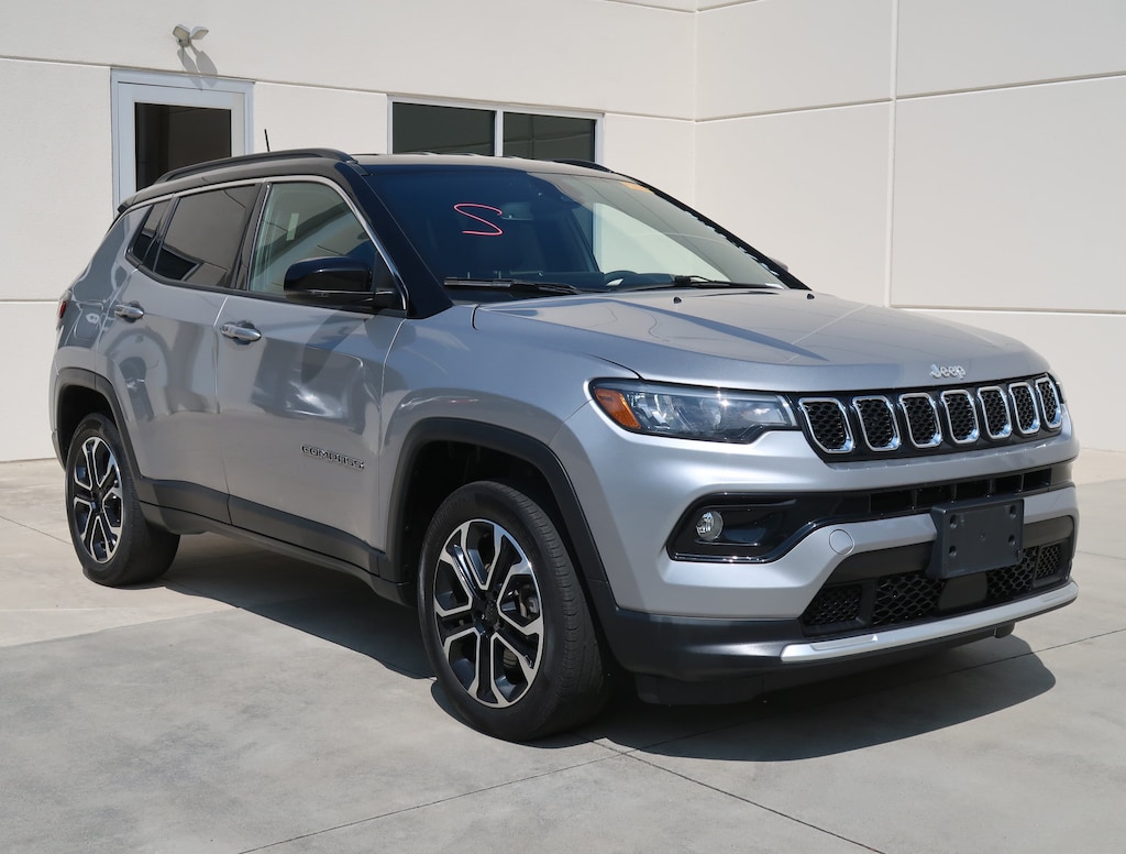 Used 2024 Jeep Compass Limited SUV