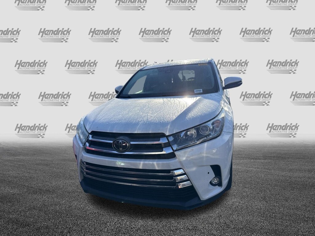 Used 2018 Toyota Highlander Limited Platinum V6 SUV