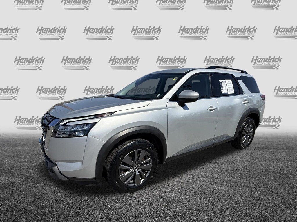 Used 2024 Nissan Pathfinder SV SUV