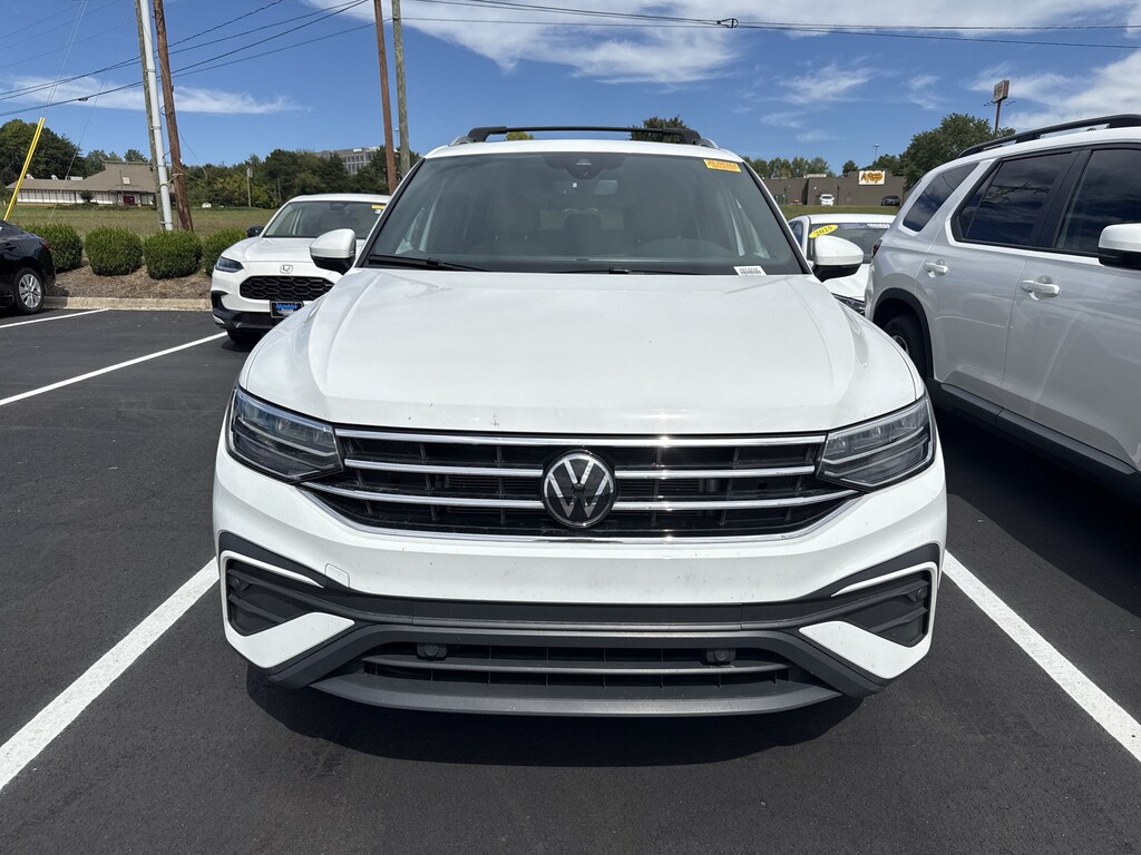 Used 2024 Volkswagen Tiguan 2.0T SE SUV