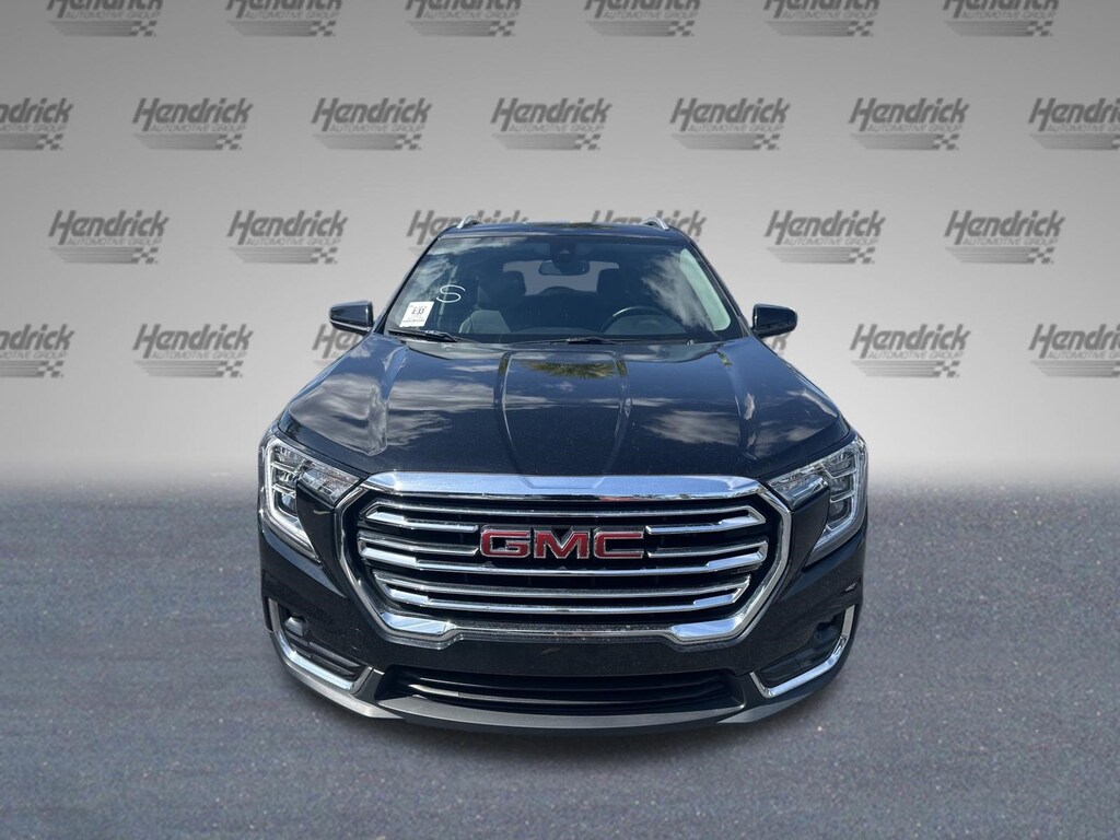 Used 2024 GMC Terrain SLT SUV
