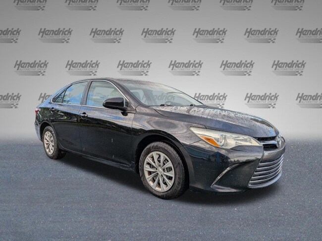 2016 Toyota Camry LE Sedan