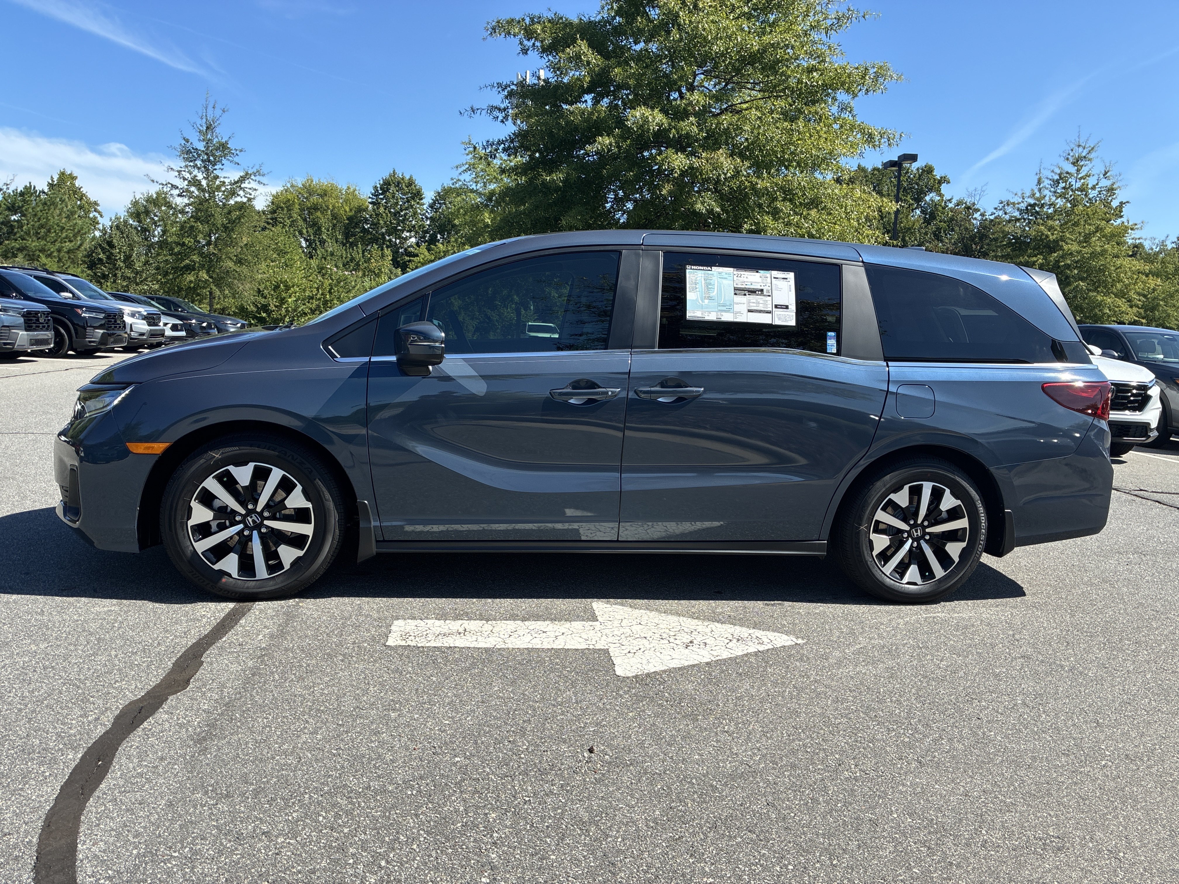 New 2027 Honda Odyssey EX-L Minivan