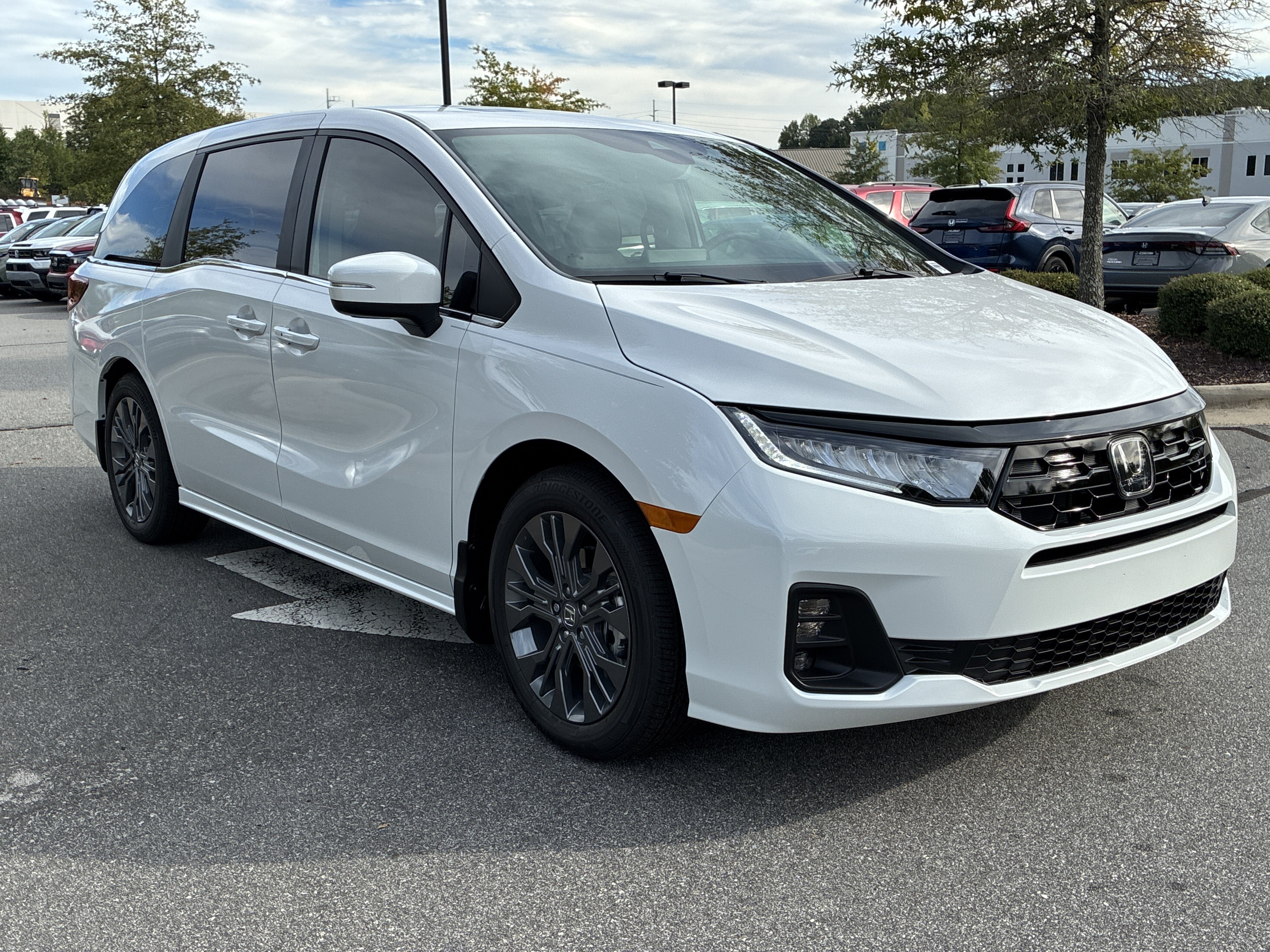 New 2027 Honda Odyssey Touring Minivan