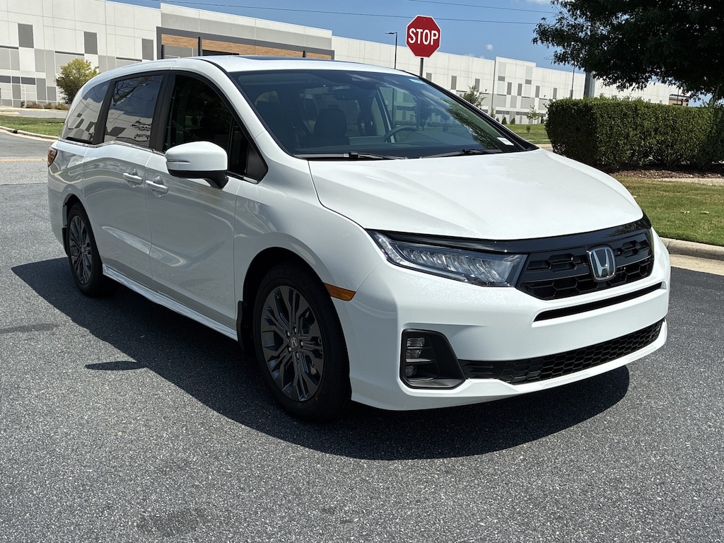 New 2027 Honda Odyssey Touring Minivan