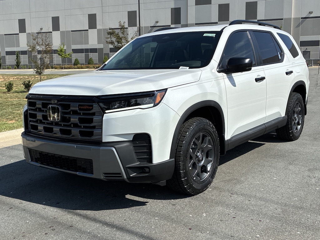 New 2026 Honda Pilot TrailSport SUV