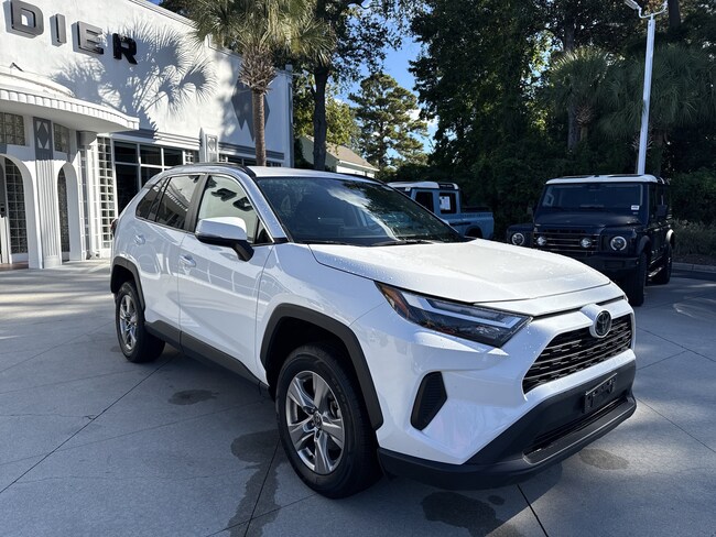 2025 Toyota RAV4 XLE SUV