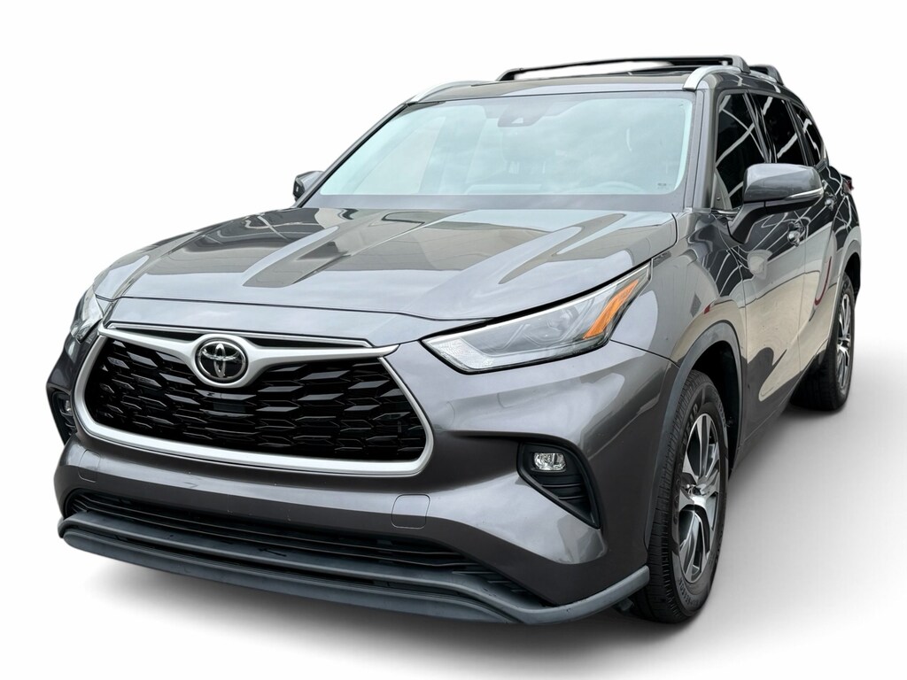 Used 2022 Toyota Highlander XLE SUV