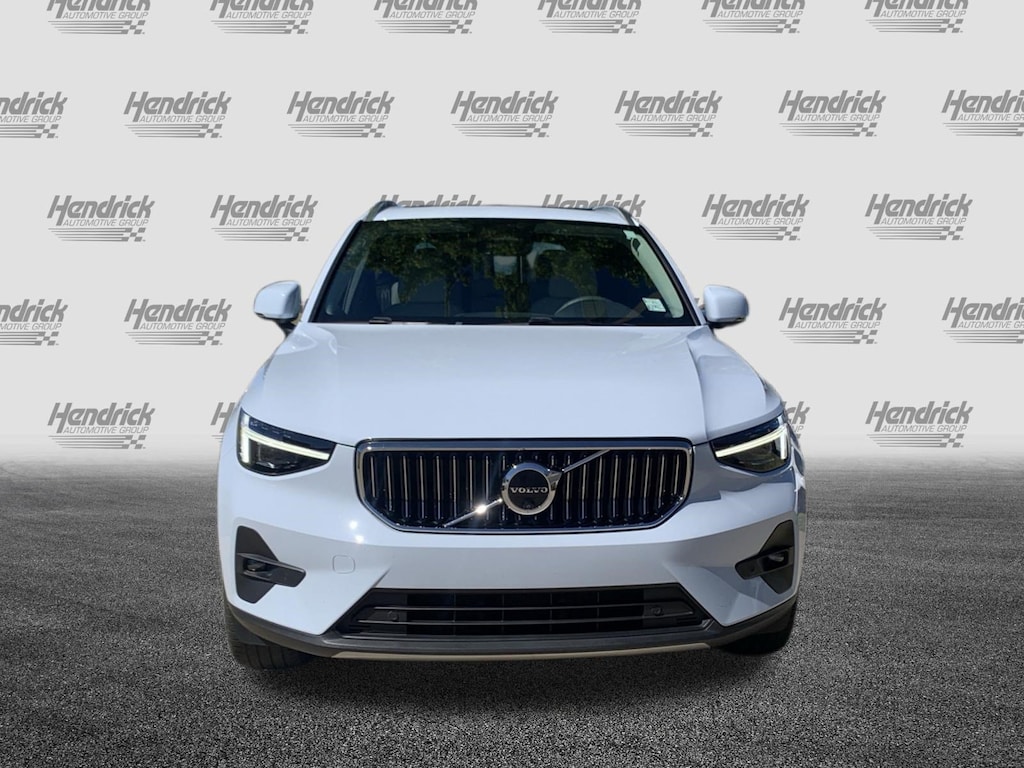 Used 2024 Volvo XC40 Plus Bright Theme SUV