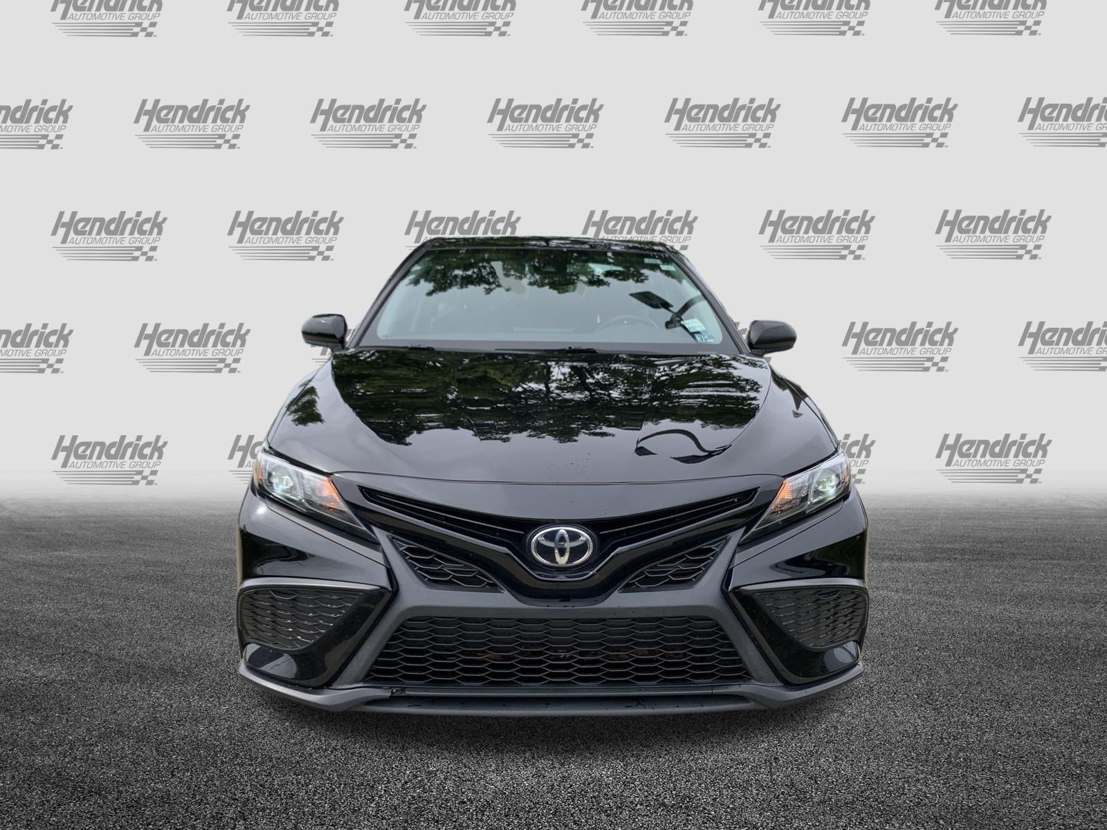 Used 2021 Toyota Camry SE Sedan