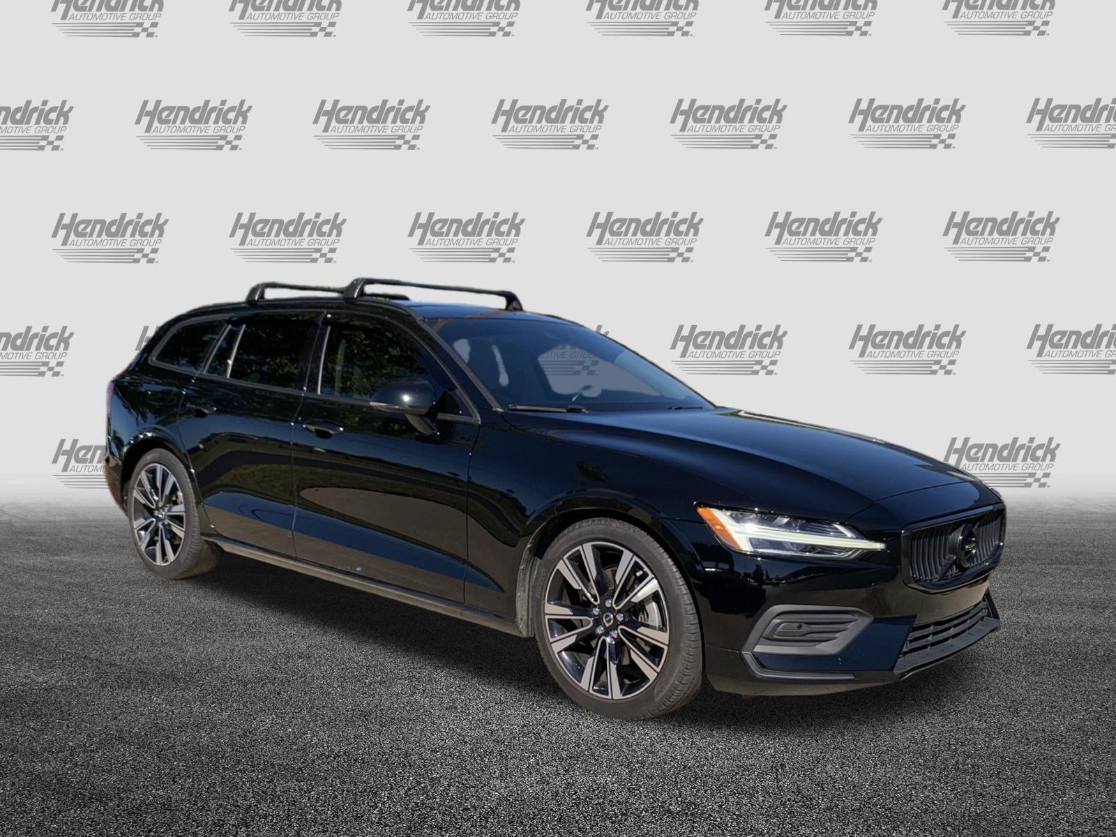 Used 2020 Volvo V60 Momentum Wagon