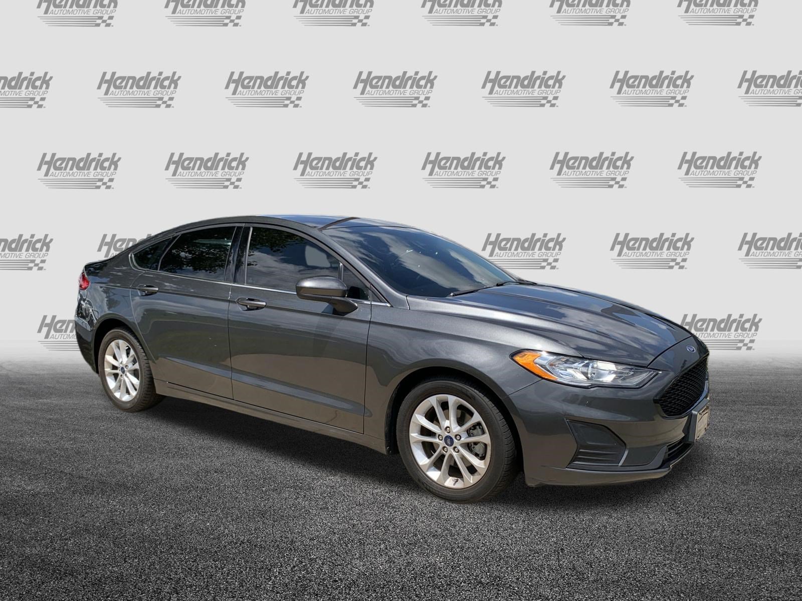 2019 Ford Fusion SE Sedan