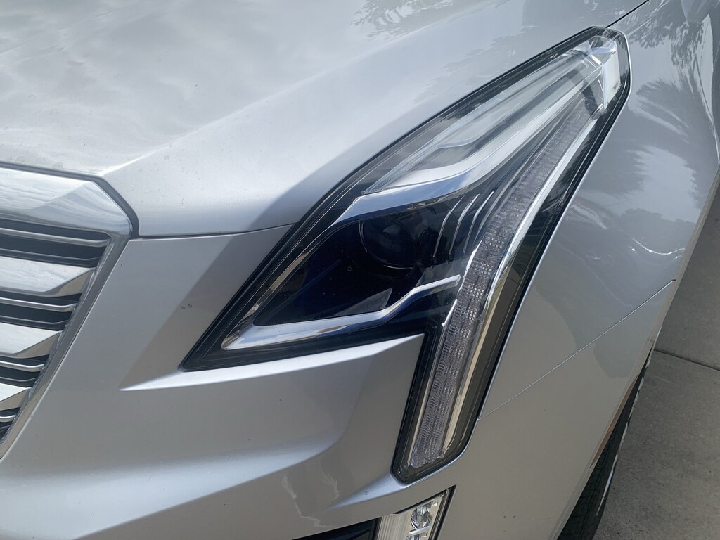 Used 2018 CADILLAC XT5 Premium Luxury FWD SUV
