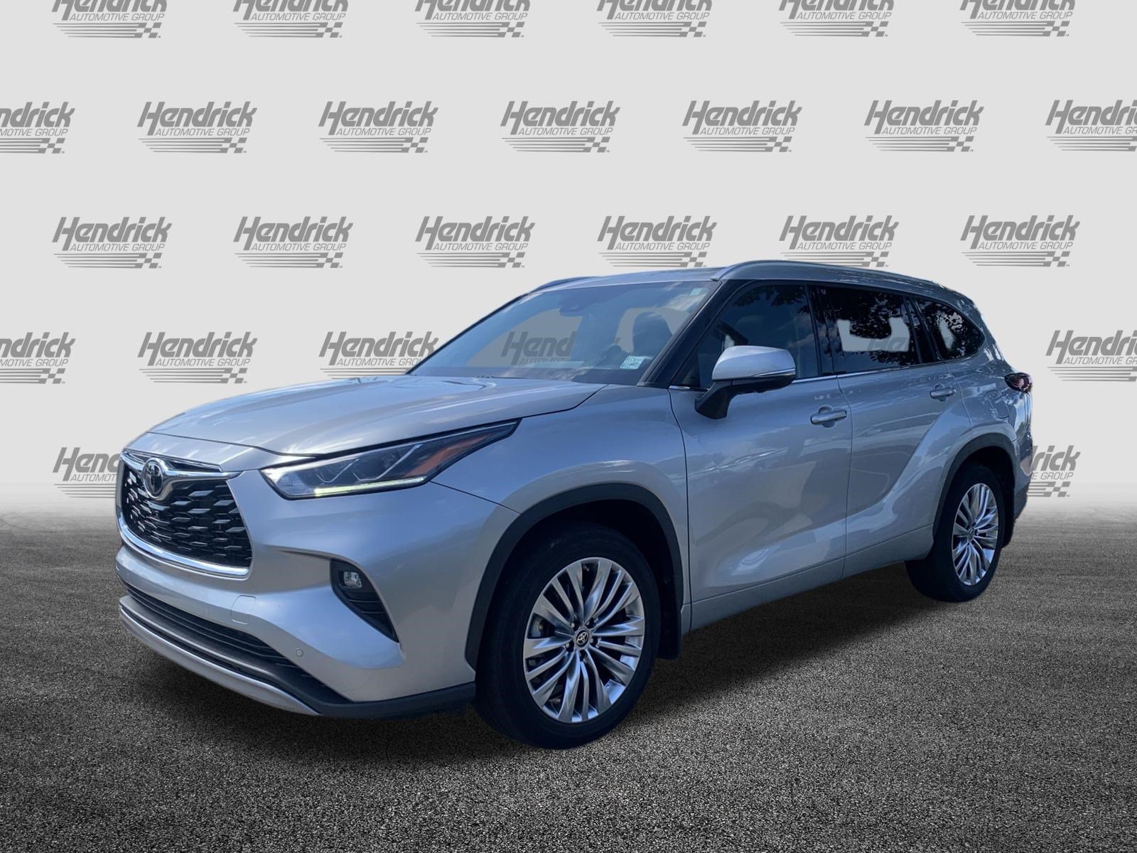 Used 2024 Toyota Highlander Platinum SUV