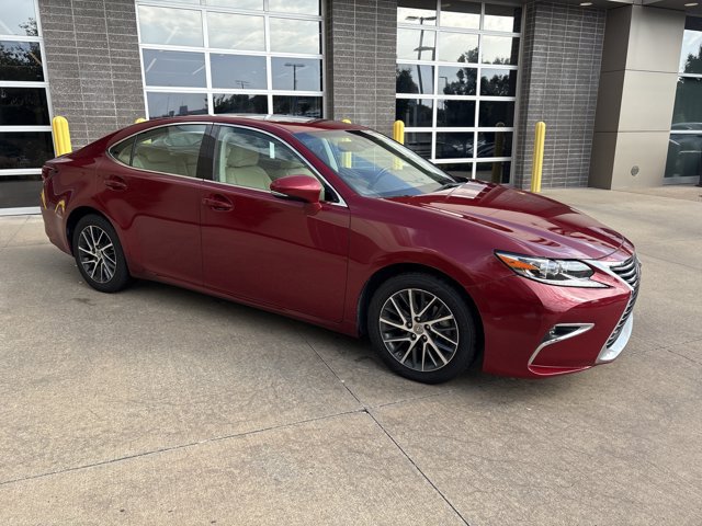Used 2017 Lexus ES 350 with VIN 58ABK1GG4HU067950 for sale in Kansas City