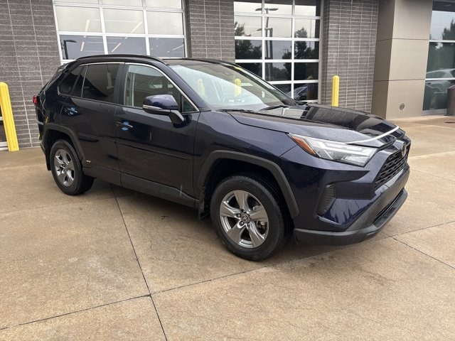 Used 2025 Toyota RAV4 XLE with VIN 4T3RWRFV4SU208488 for sale in Kansas City