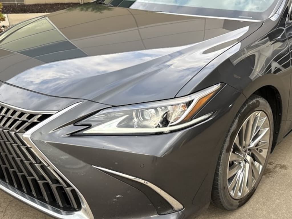 Certified 2022 Lexus ES ES 300h Luxury Sedan