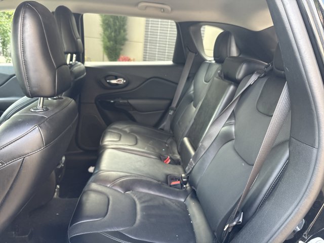 Used 2023 Jeep Cherokee Altitude Lux SUV