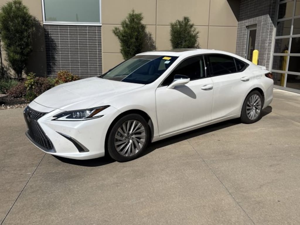 Certified 2023 Lexus ES ES 300h Luxury Sedan